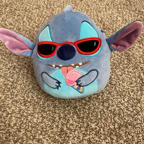 Squishmallows 8" Disney Stitch Valentine's Plush with Sunglasses & Snow Cone - Picture 1 of 4